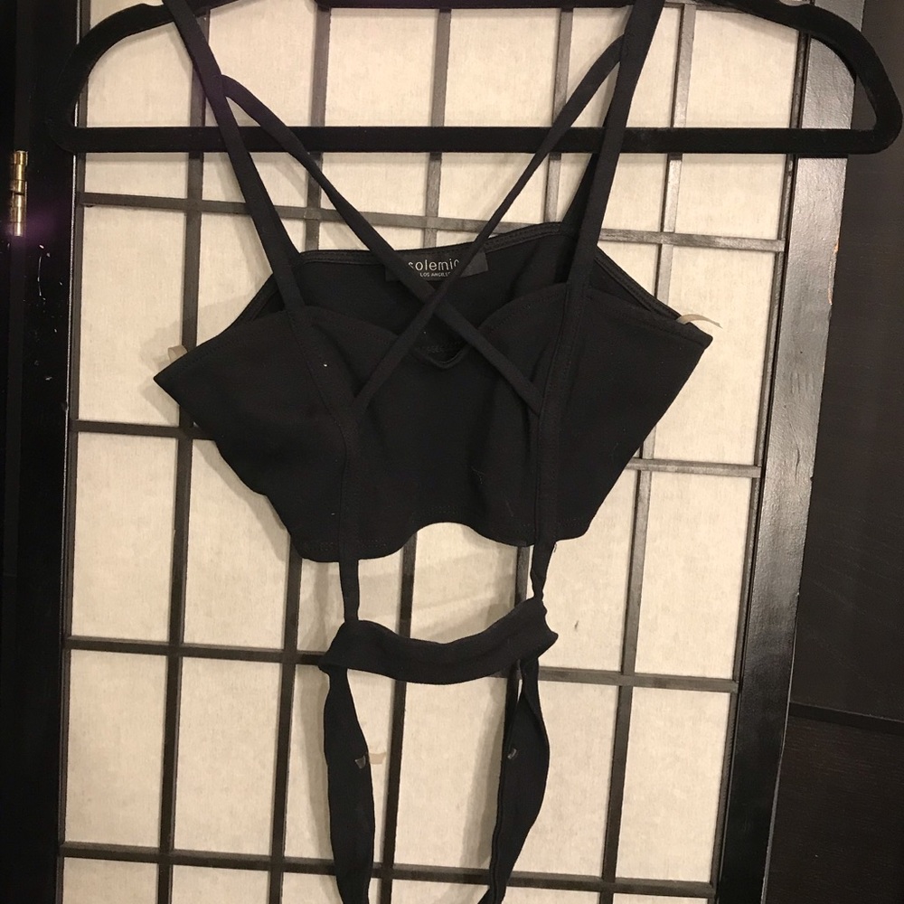 🖤Black crop top